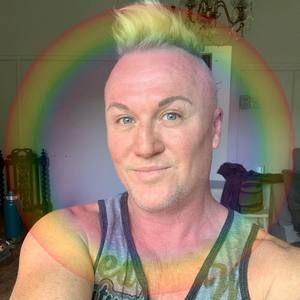 Meet your Posher, Mikel